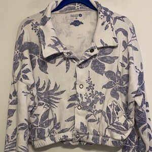 Floral Snap-Up Jacket, has pockets, thicker fabric